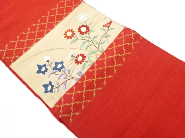 手織り紬横段・松皮菱に草花模様刺繍名古屋帯